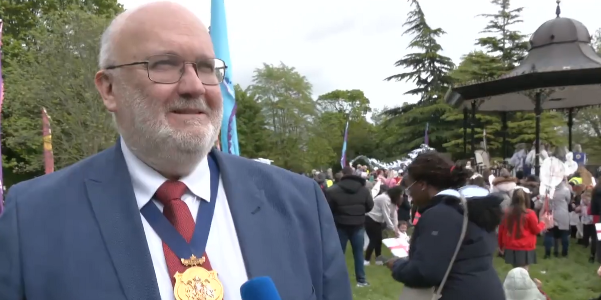 NextImg:'We'll use it as a way of bringing the whole community together!' Dartford Councillor applauds St George's Day celebrations