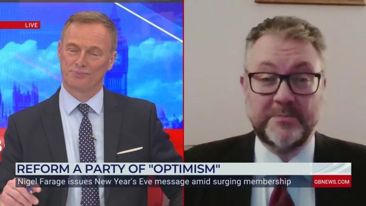 Nigel Farage 'haunts the dreams of everybody in British politics,' admits Ex-Labour adviser: 'Tories are terrified!'