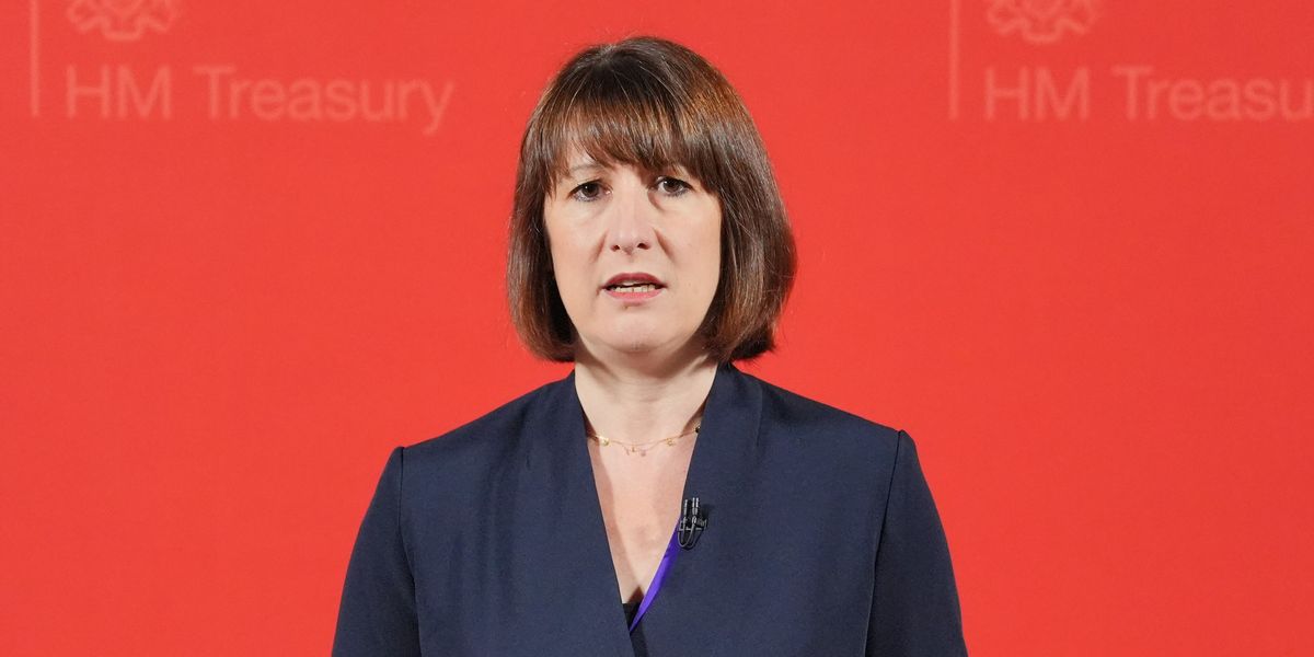 NextImg:Treasury 'forced to intervene and stabilise markets' amid surge in borrowing costs