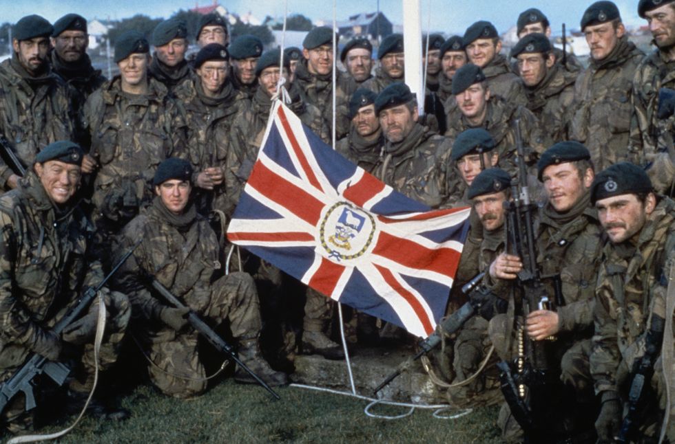 Falklands War British soldiers