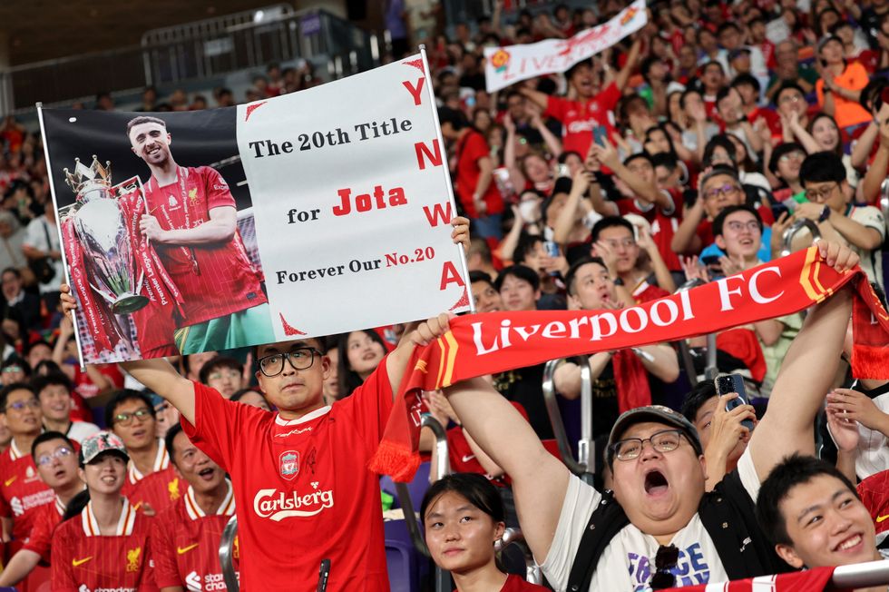 Fans paying tribute to Diogo Jota