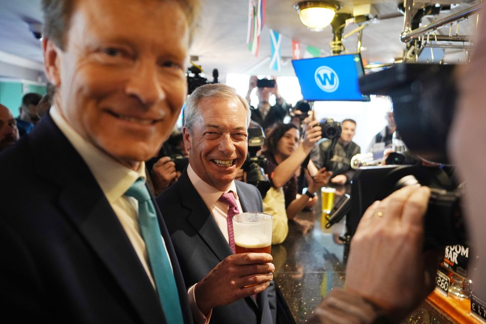 Farage at Wetherspoons