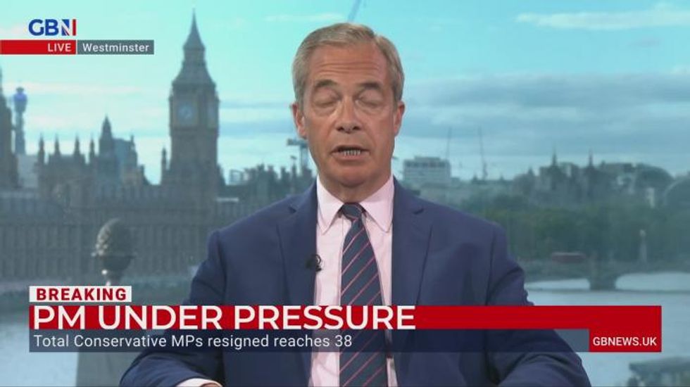 Nigel Farage compares scenes at Downing Street to a 'gunfight at the O.K. Corral'