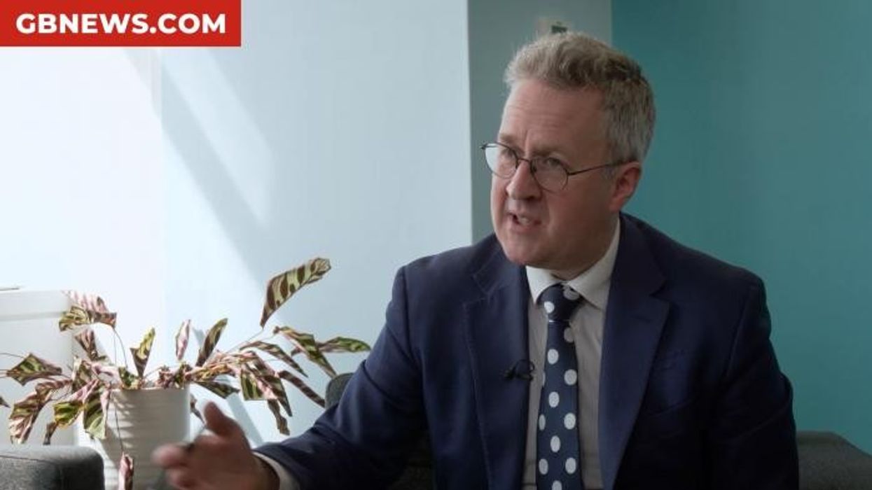 Nigel Farage reacts to claim he is ‘disengaging’ with Donald Trump as he extends olive branch to Labour