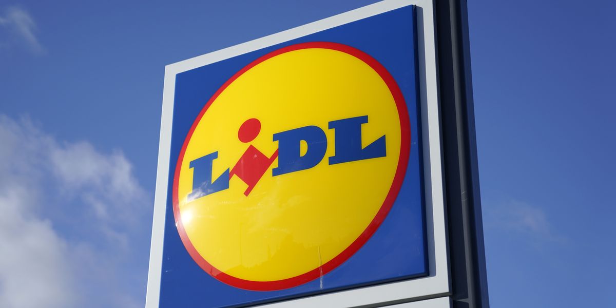 Lidl shoppers warned as foods with the wrong use by dates pulled from shelves