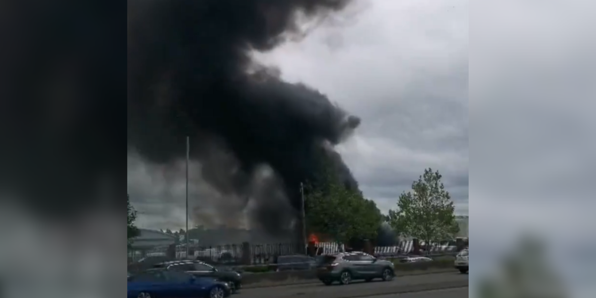NextImg:Major fire breaks out in Bristol car park with multiple vehicles ablaze as huge smoke plume fills the air