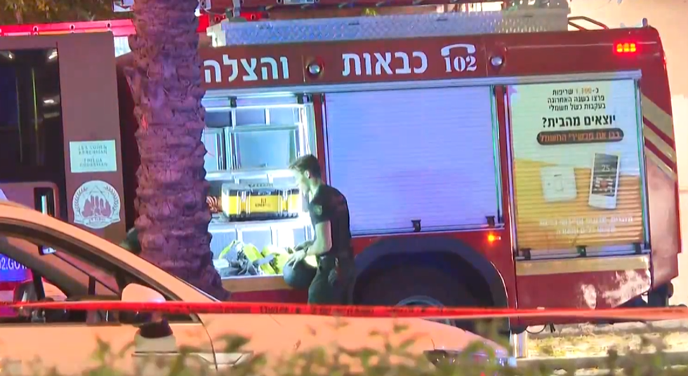 First responders arrive in the city