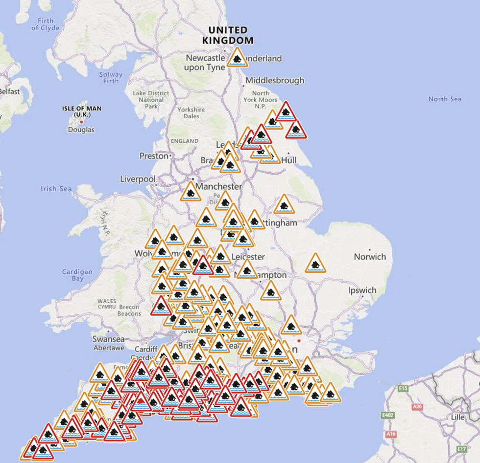 Flood alerts in place across England\u200b