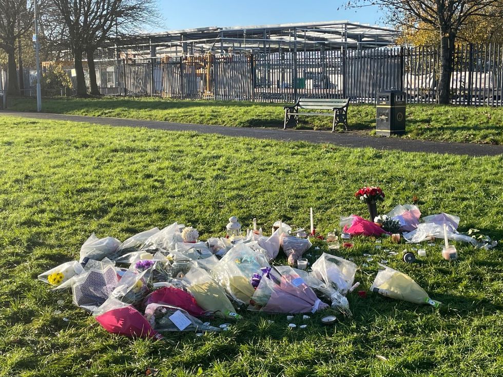 Floral tributes to Seesahai