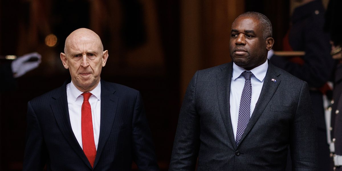 Britain set to sign 50-year deal with Australia in ‘absolute’ defence agreement Britain set to sign 50-year deal with Australia in ‘absolute’ defence agreement