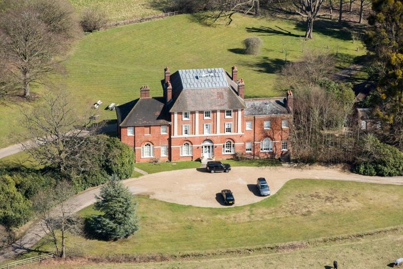 Forest Lodge