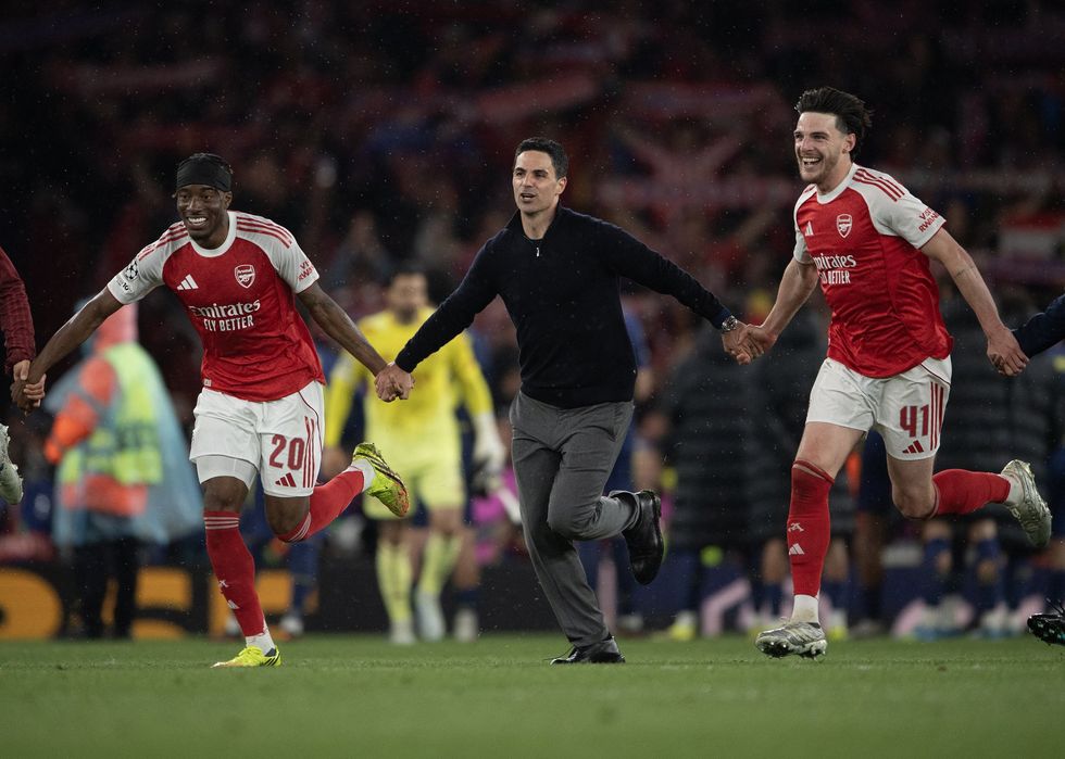 Former Arsenal star Jeremie Aliadiere has hit out at those criticising the Gunners for celebrating too much as they pursue Premier League and Champions League glory