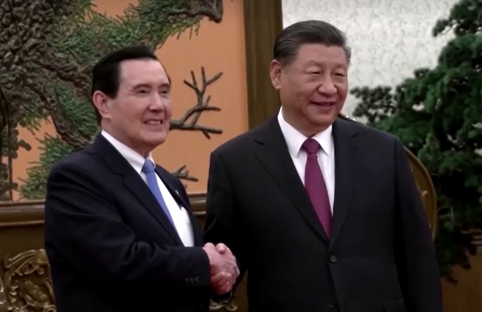 Former Taiwan President Ma Ying-jeou and President Xi