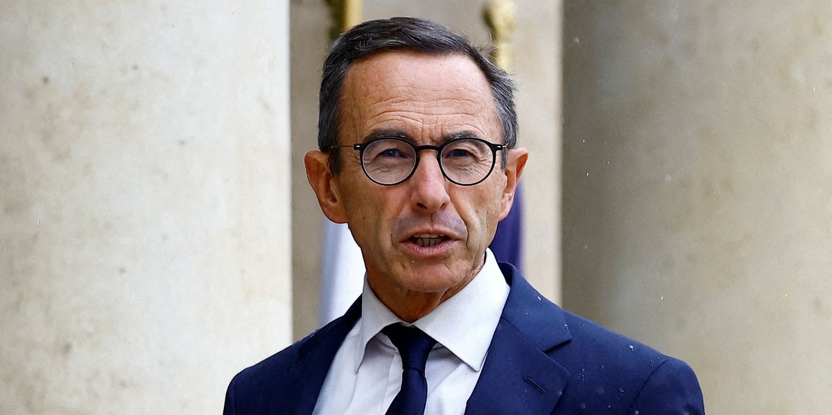 NextImg:POLL: French minister pledge to deport illegal migrants who have 'broken in' - should Britain do the same?