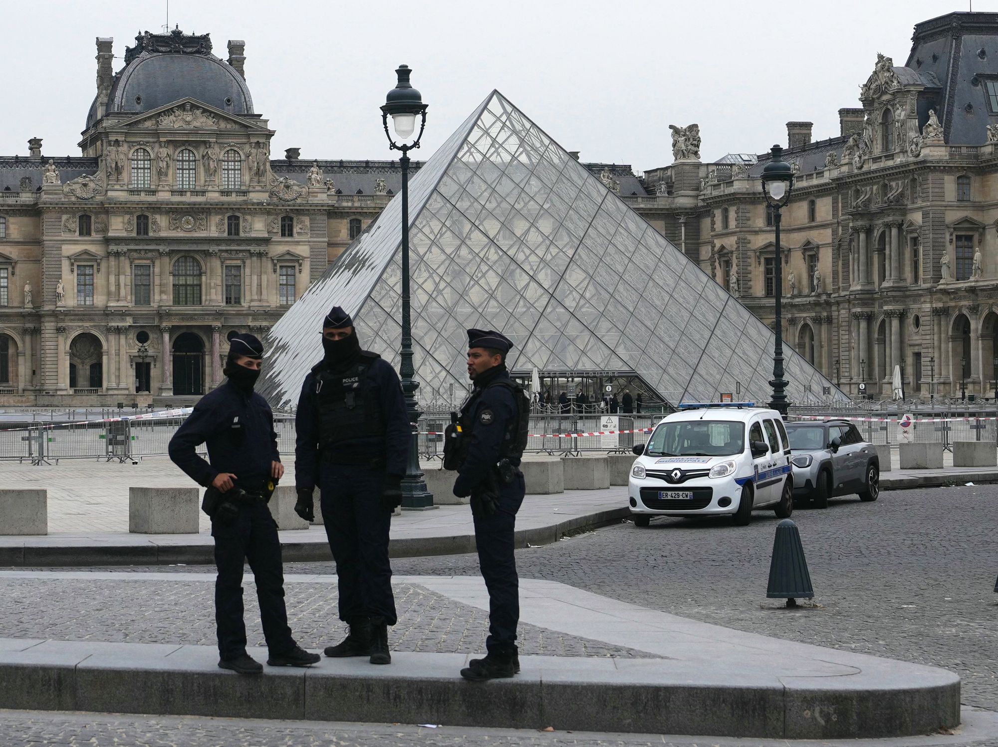 French Police outside the Louvre Museum in central Paris