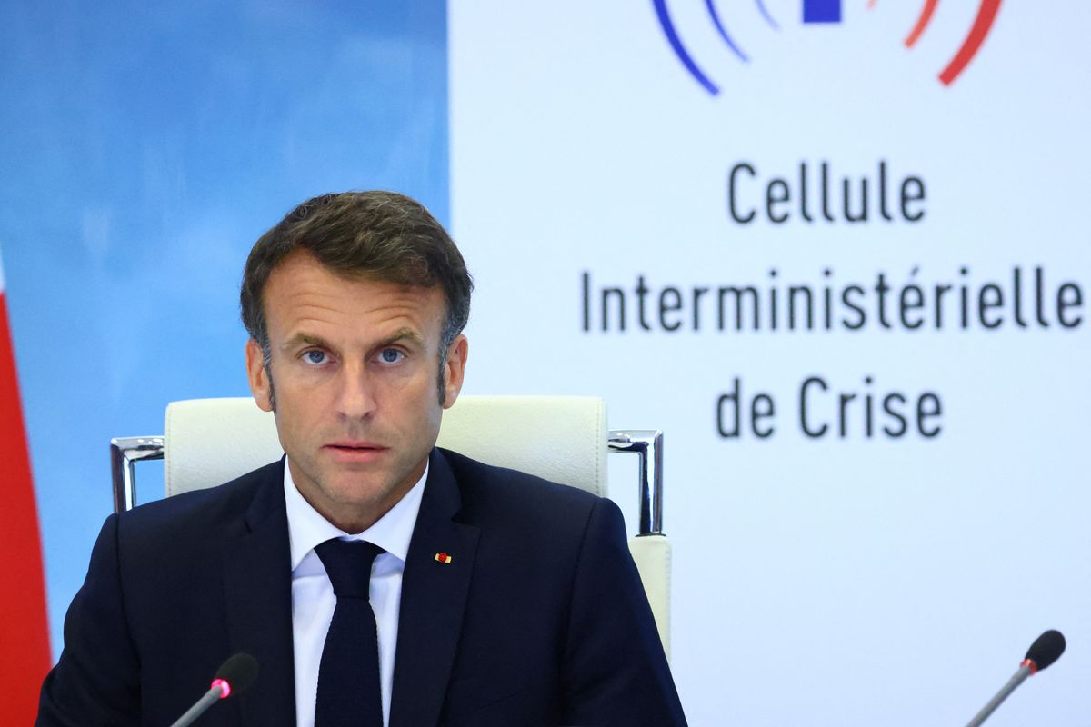 French President Macron holds a new crisis meeting after third night of riots