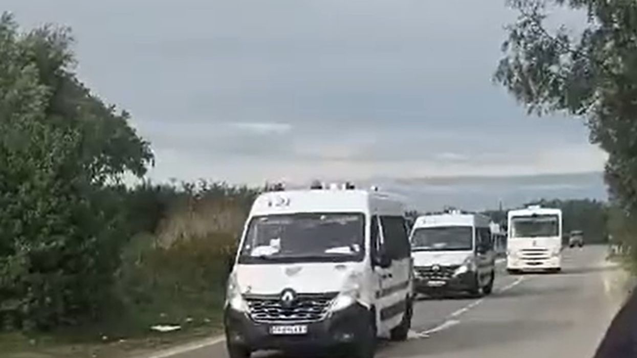 French riot police move to demolish camp near Dunkirk