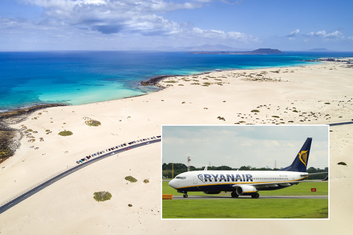 Fuerteventura Ryanair plane