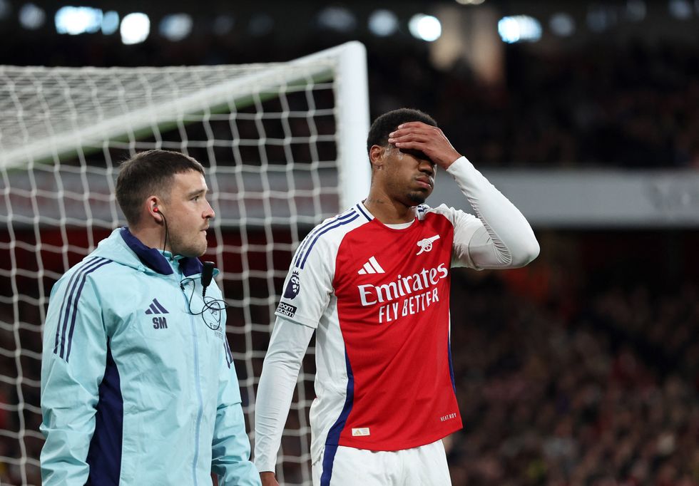 Gabriel Magalhaes was forced off just minutes into the match against Fulham