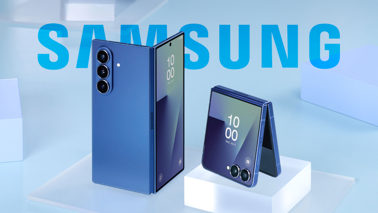 Galaxy Fold 7 and Galaxy Flip 7 in blue