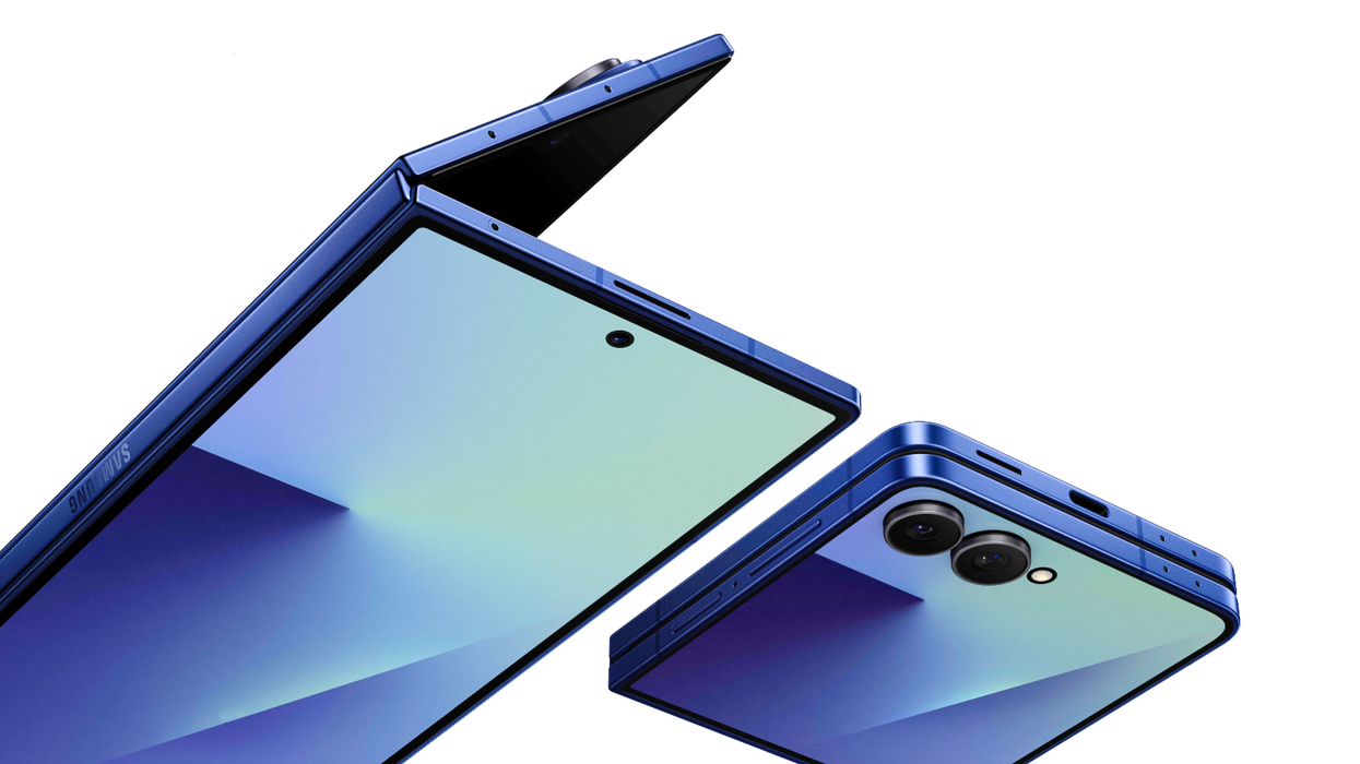 galaxy z fold 7 and galaxy z flip 7 pictured side by side in the new blue colour