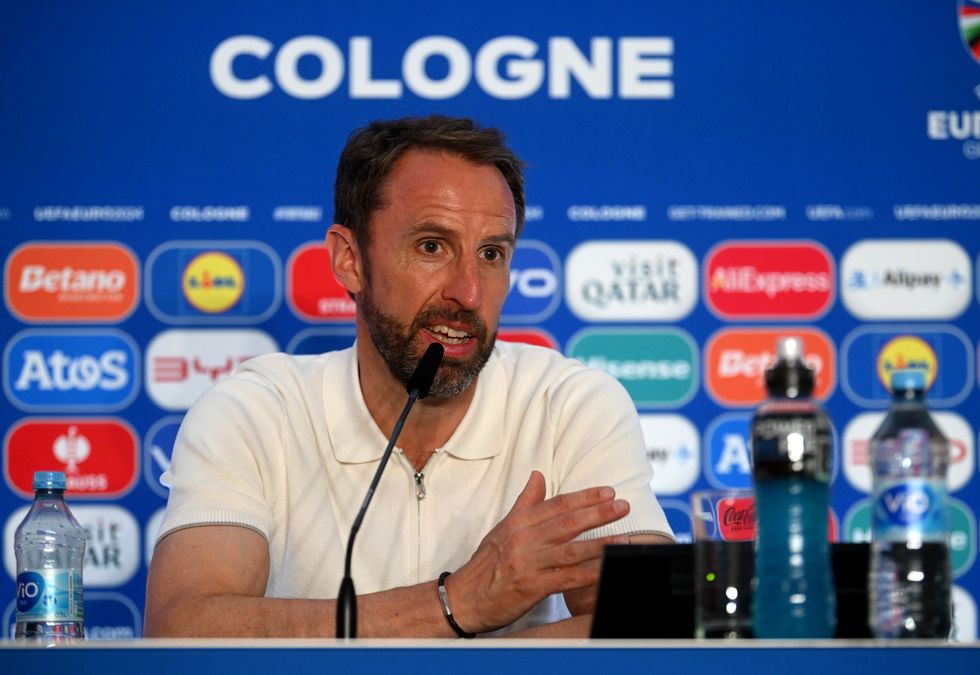 Gareth Southgate England Slovenia