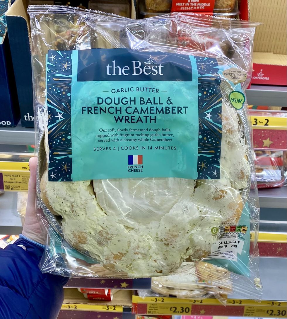 Garlic Butter Dough Ball & French Camembert Wreath