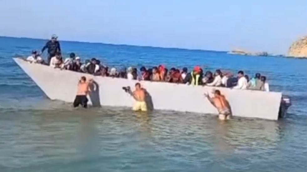Gavdos migrant boat