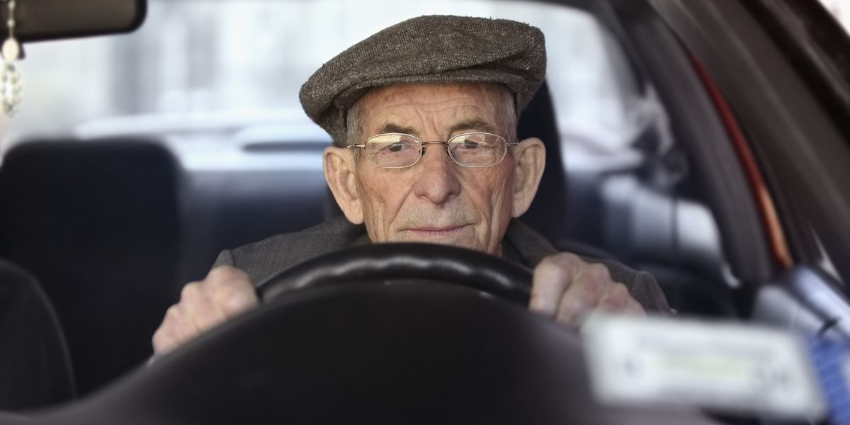 NextImg:Thousands of elderly drivers caught breaking crucial Highway Code rule - ‘Eye-opening’