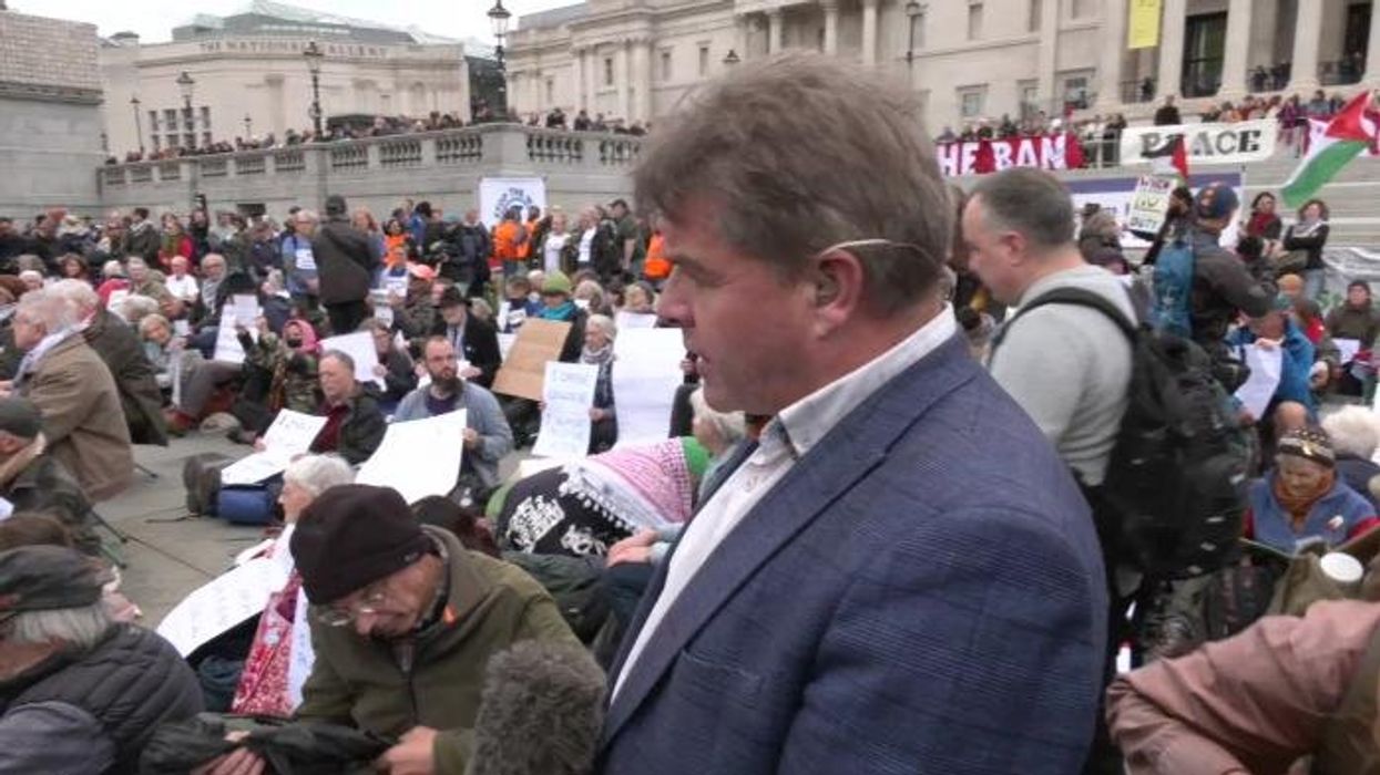 GB News star SNUBBED by pro-Palestine protesters as demonstrations begin - 'We are only asking what you are doing!'