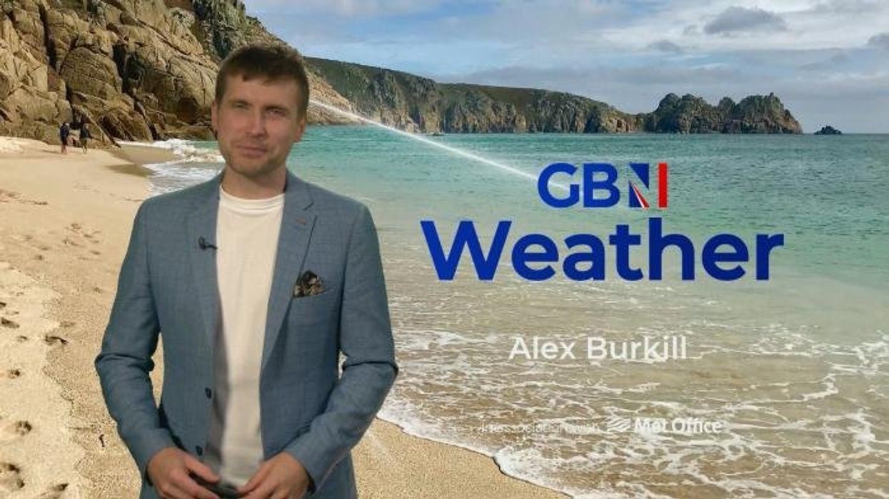 UK weather: Eerie layer of 'radiation fog' to smother Britain before burning off in 21C heat