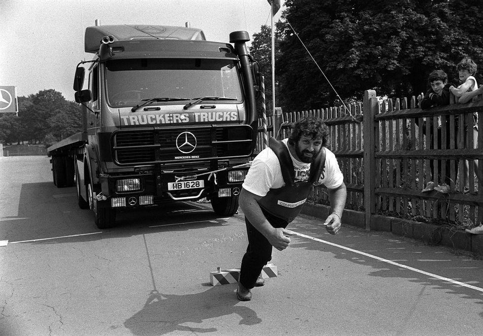 Geoff Capes pulling a truck