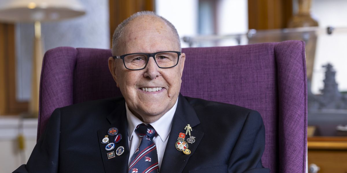 Royal Navy veteran urges Britons to remember families of the fallen on November 11 Royal Navy veteran urges Britons to remember families of the fallen on November 11