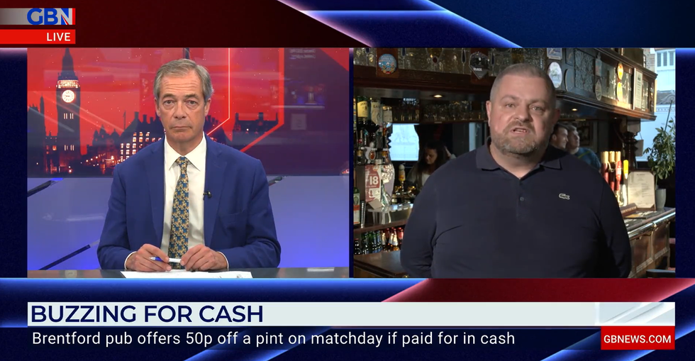 Gerhard Peleschka (right) and Nigel Farage (left)