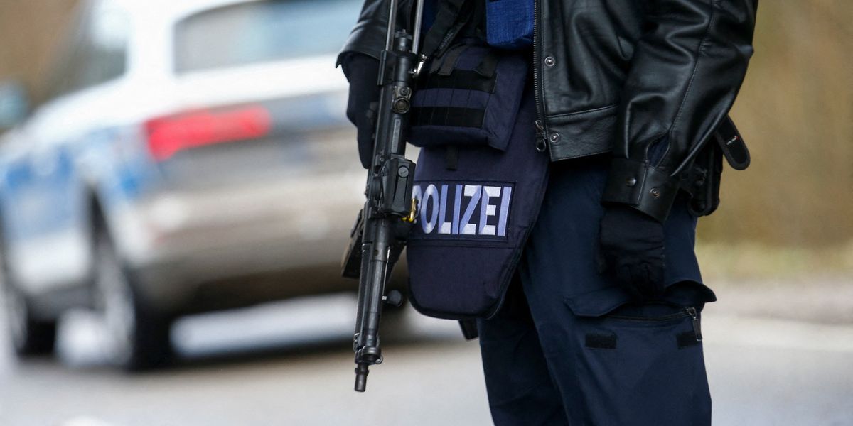NextImg:At least EIGHT people injured in 'mass stabbing' at German railway station as police declare 'major operation'