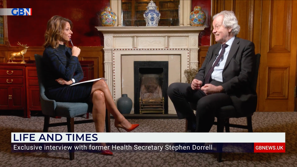 Gloria De Piero talking to Stephen Dorrell