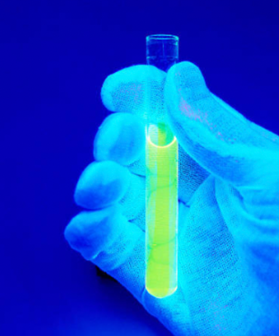 Glowing dye