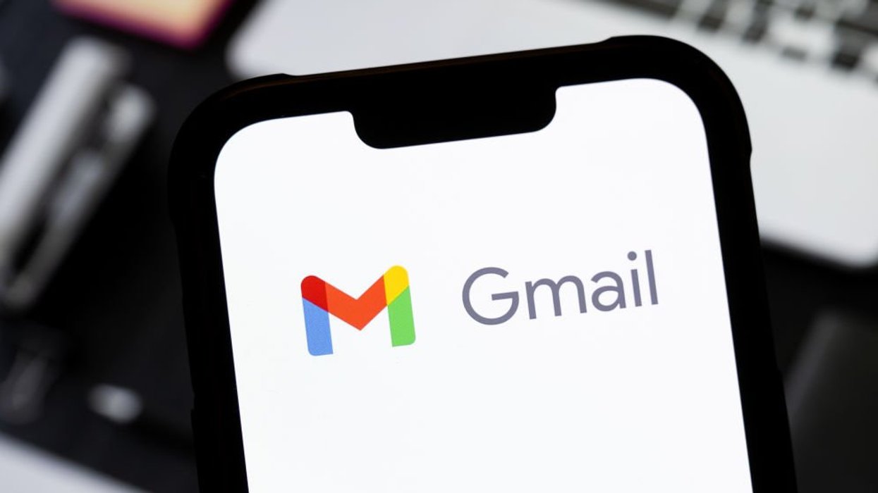 Gmail logo on mobile