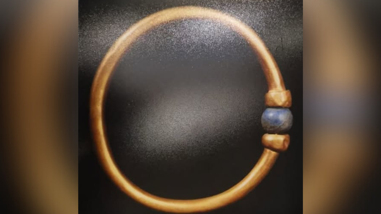 Gold bracelet