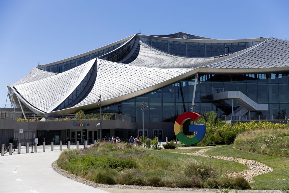 google campus in Mountain View california with a g logo outside