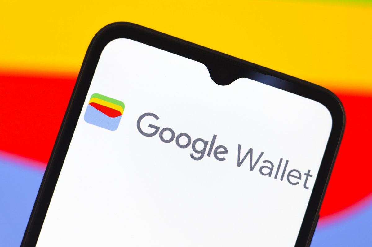 google wallet logo shown on android phone with a colourful background