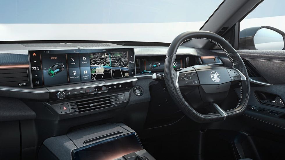 Grandland Electric AWD interior