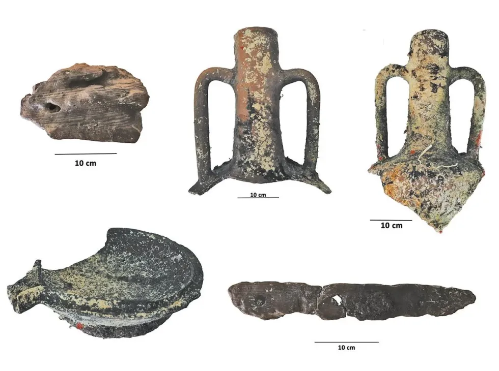 Greece wreck artefacts