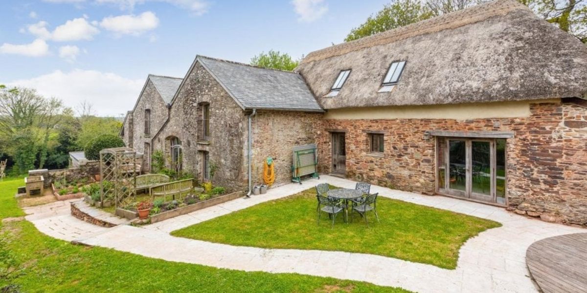 NextImg:Grand Designs home described as 'perfect' now for sale following 'once-in-a-lifetime project' - 'rare opportunity' for UK buyers