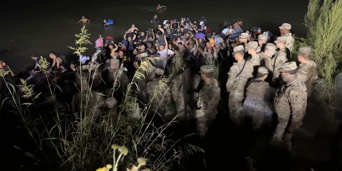 NextImg:Texas National Guard takes matters into own hands as Biden blasted for migration failure