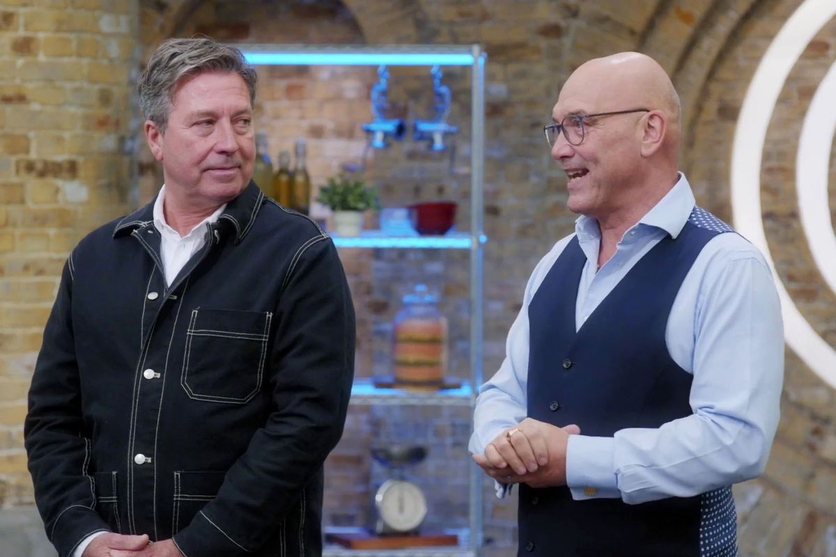 Gregg Wallace (right)