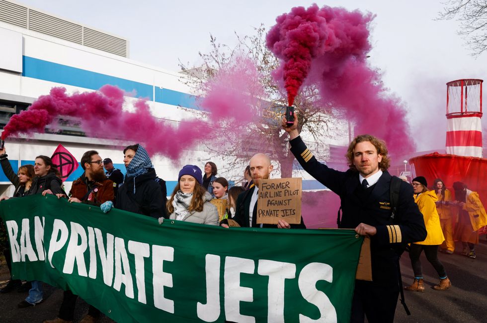 Greta Thunberg Farnborough Airport protest