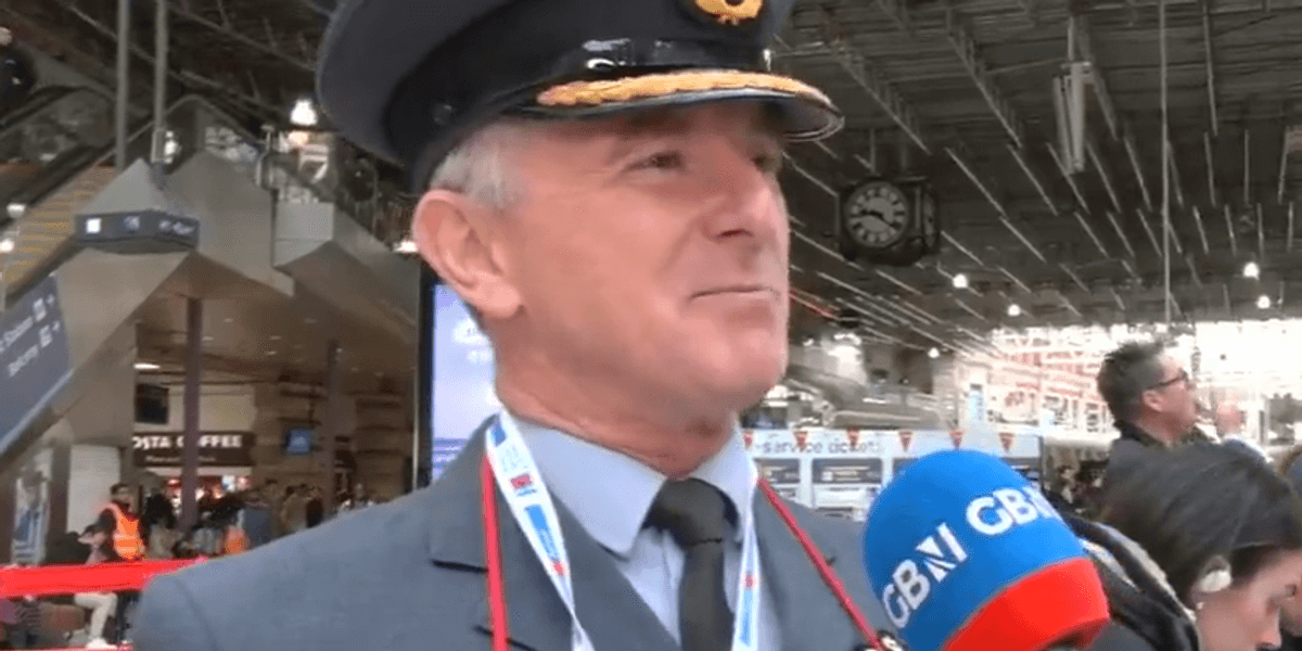 Veteran says Poppy Day Appeal reminds him of ‘all the friends he has lost’ in sweet moment Veteran says Poppy Day Appeal reminds him of ‘all the friends he has lost’ in sweet moment