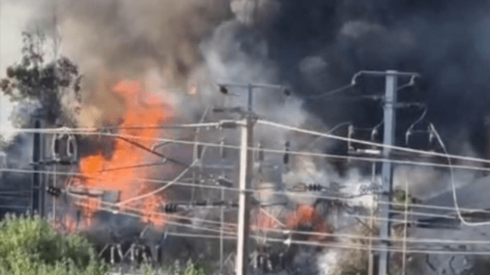 hackney-fire.png?id=66790659&width=980