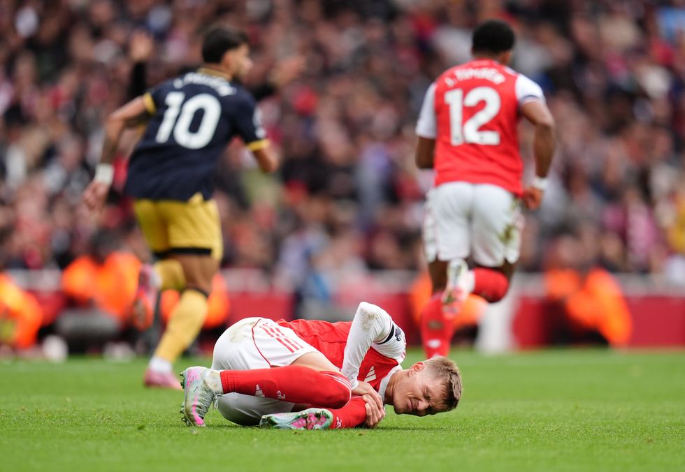 Hannah Hampton insisted women players just 'get on with it' as opposed to men's footballers